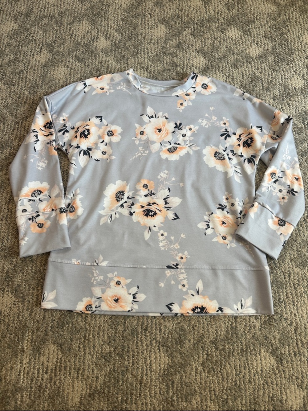 Floral Long-Sleeve Pullover Top - Light Blue